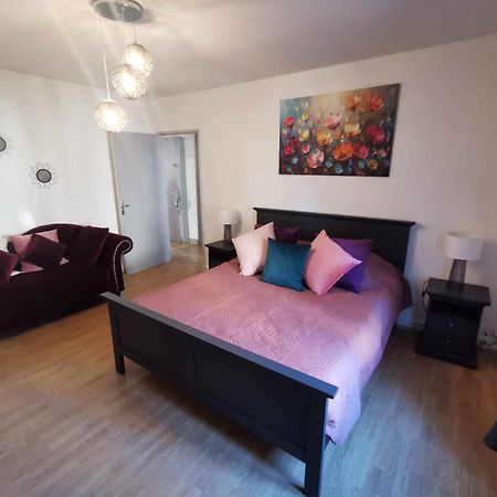 Bel Appartement De 1 A 7 Personnes Ambert Luaran gambar