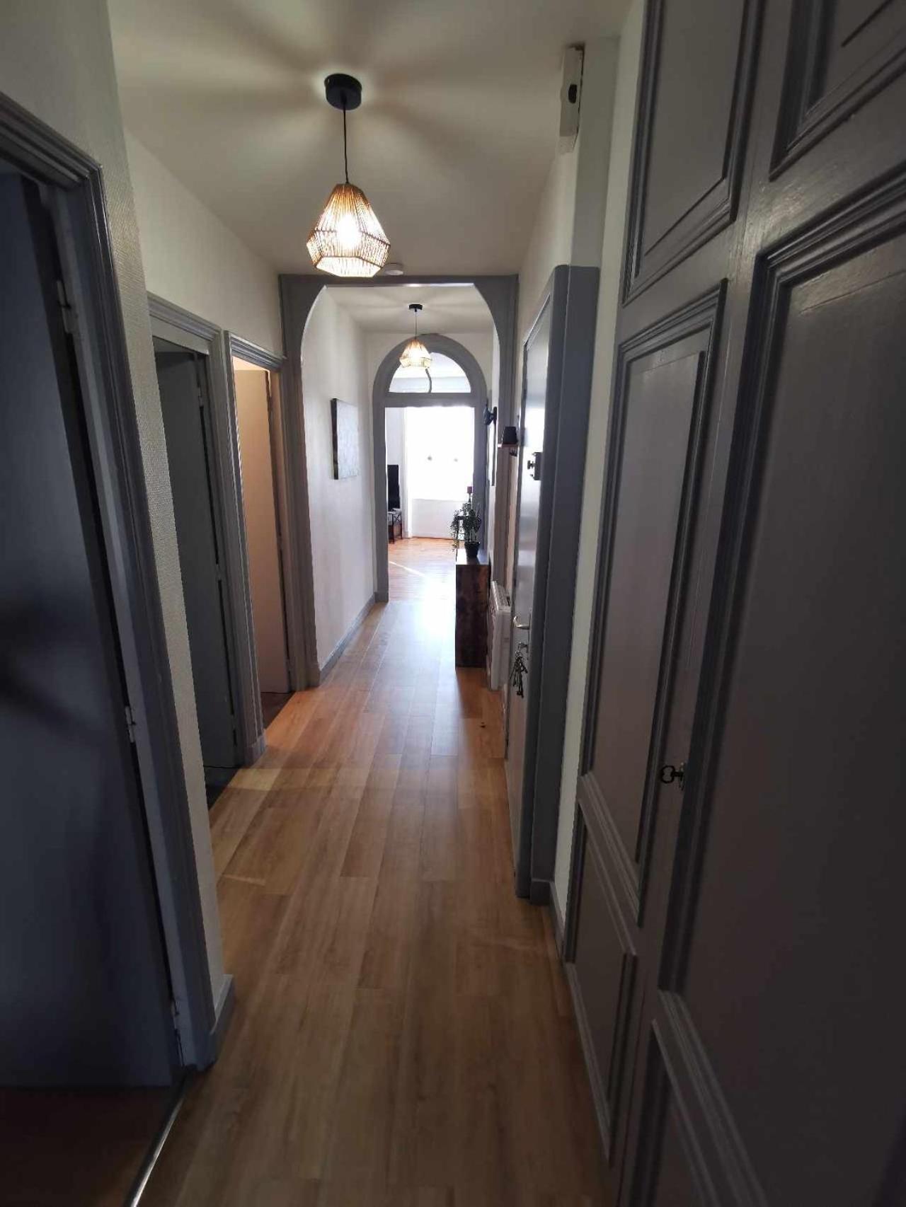 Bel Appartement De 1 A 7 Personnes Ambert Luaran gambar