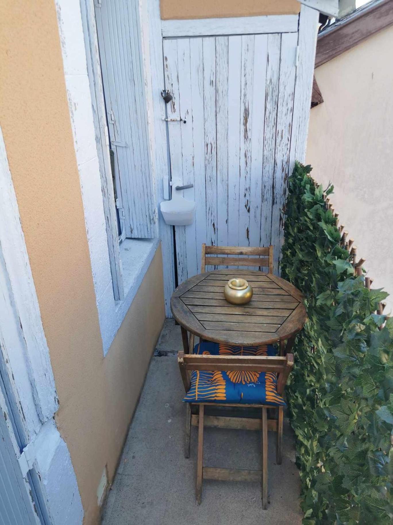 Bel Appartement De 1 A 7 Personnes Ambert Luaran gambar